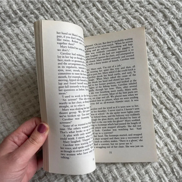 Ian McEwan ‎ - The Comfort of Strangers - Picture 2 of 4